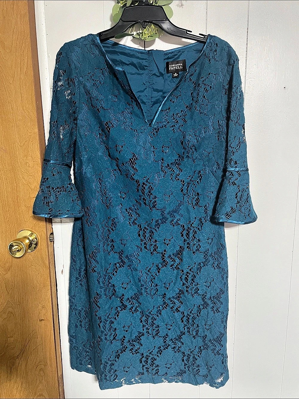 Adrianna Papell Lace Mini Dress in Blue Size 10 Like New